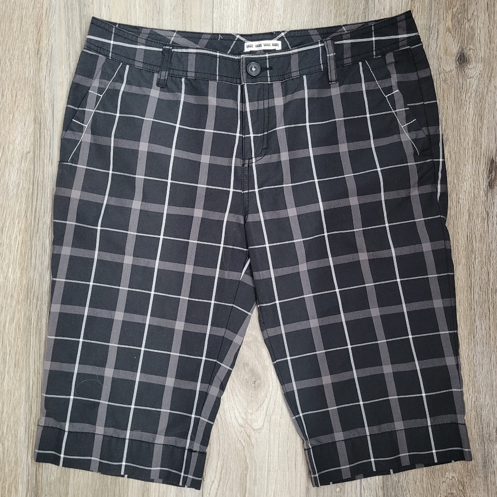 Vans Black Plaid Bermuda Shorts 13" Inseam Women's Juniors 9